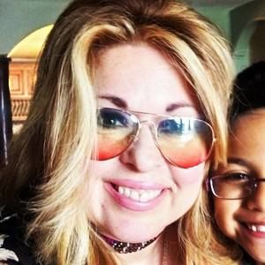 Meet your Posher, Kari